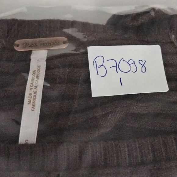 Free People Sweater S Sublime Pullover in Chocolate Lava Ribbed‎ Boho Whimsigoth - Picture 14 of 14